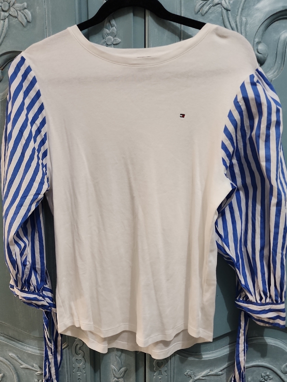 Tommy Hilfiger White Tee with Blue Striped Puff Sleeves and Tie Cuffs
